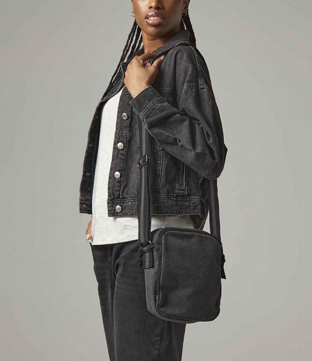 QD614 Vintage Black Model