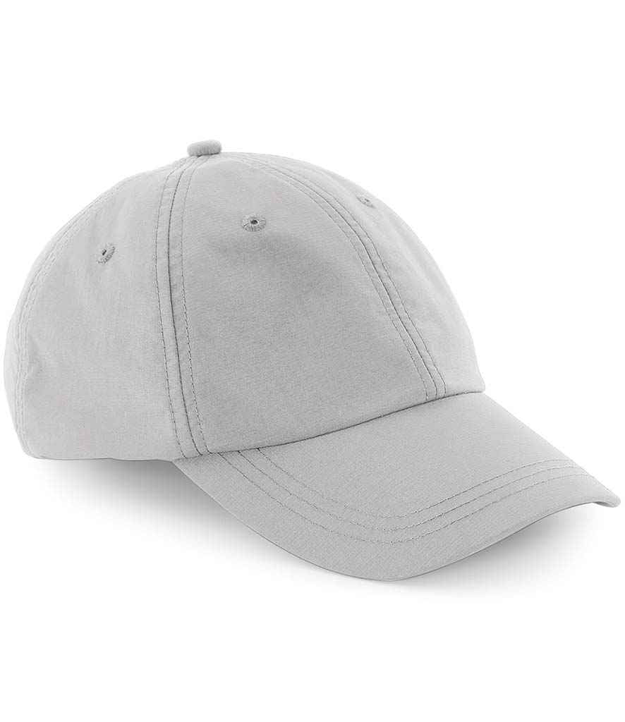 Beechfield Outdoor 6 Panel Cap in Classic Durable Design for Everyday Wear