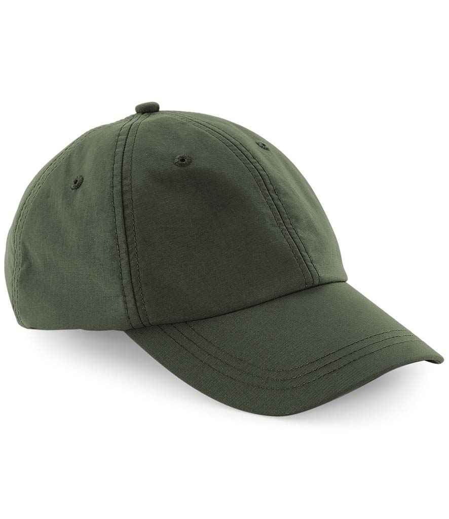 Beechfield Outdoor 6 Panel Cap in Classic Durable Design for Everyday Wear