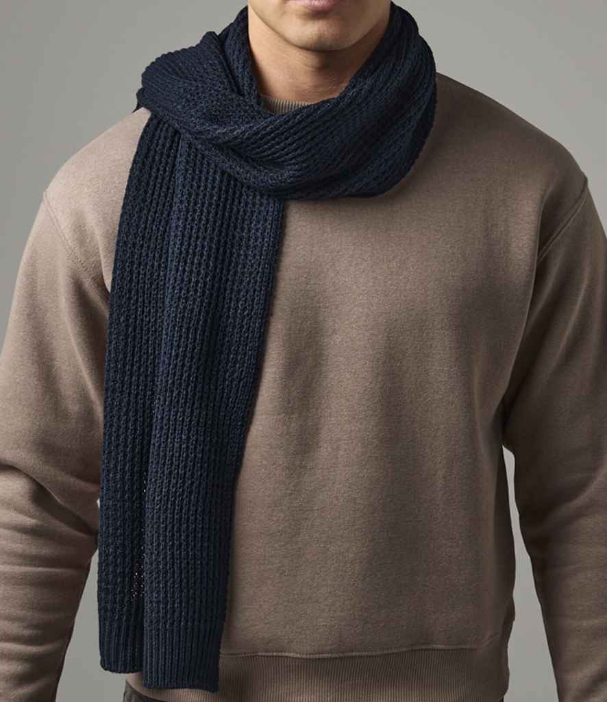Beechfield Classic Waffle Knit Scarf – Timeless Comfort and Style for Every Occasion