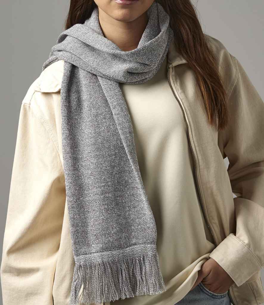 Beechfield Classic Knitted Scarf – Timeless Winter Accessory for Everyday Wear