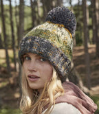Beechfield Corkscrew Pom Pom Beanie – Classic Warm Knit Hat with Stylish Pom Pom Detail