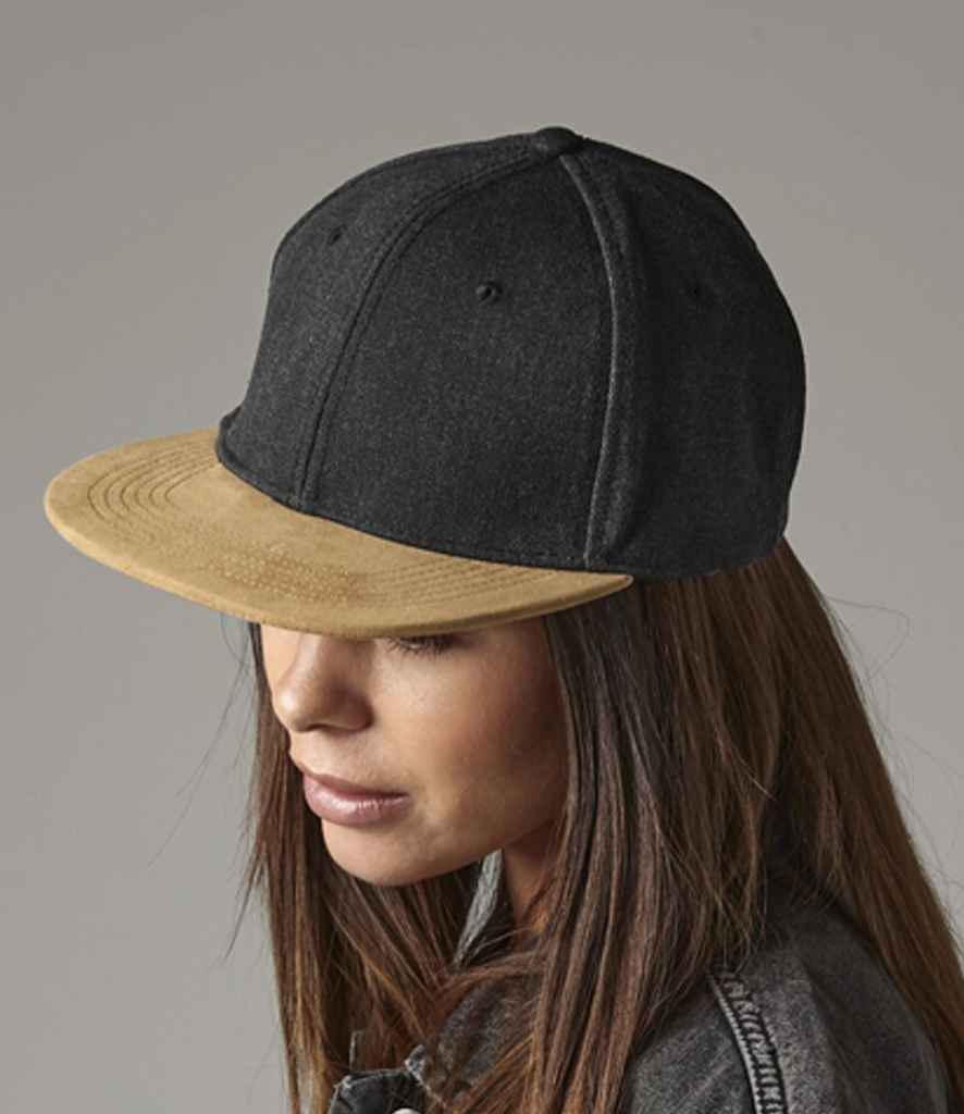 Beechfield Suede Peak Snapback Cap with Classic Structured Design and Adjustable Fit