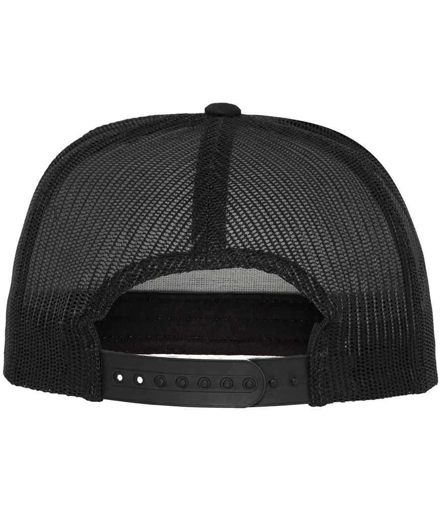 Flexfit Classic Trucker Cap – Stylish and Comfortable Headwear for Everyday Wear