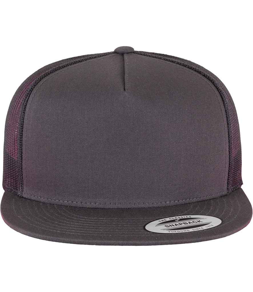 Flexfit Classic Trucker Cap – Stylish and Comfortable Headwear for Everyday Wear
