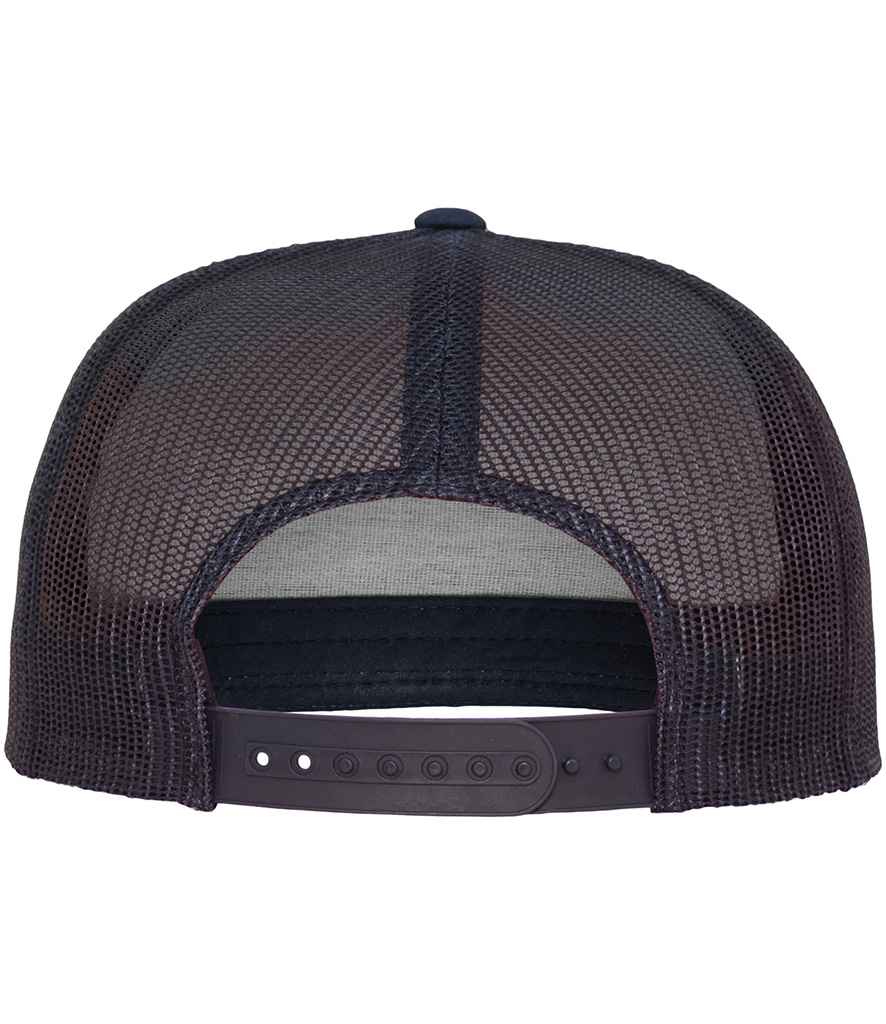 Flexfit Classic Trucker Cap – Stylish and Comfortable Headwear for Everyday Wear