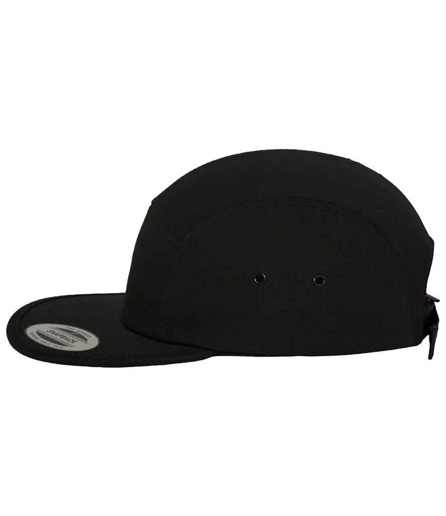 Flexfit Classic Jockey Cap – Stylish and Comfortable Headwear for Every Occasion