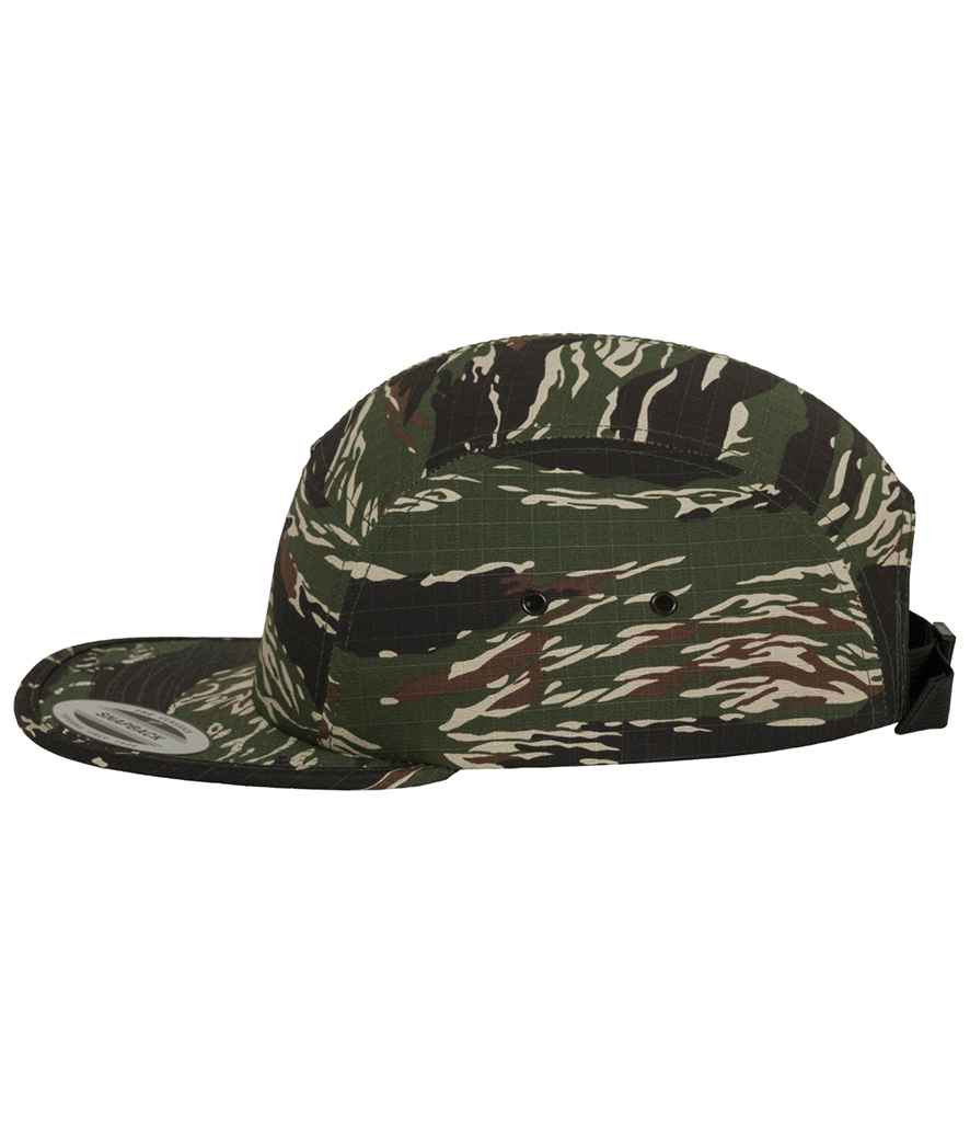 Flexfit Classic Jockey Cap – Stylish and Comfortable Headwear for Every Occasion