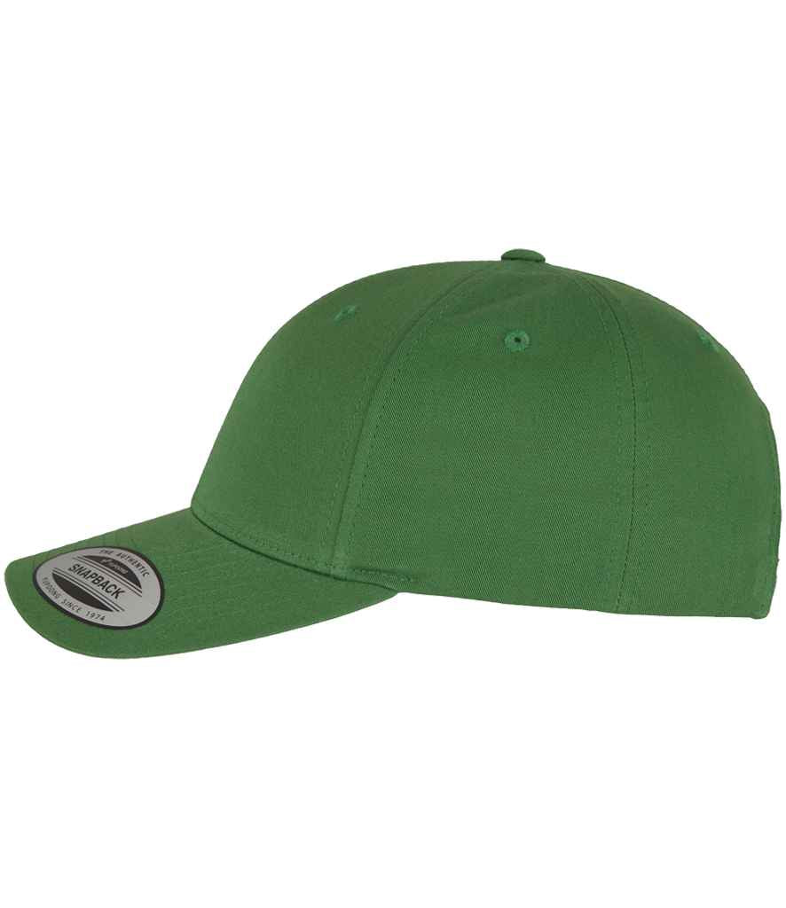 Flexfit Curved Classic Snapback Cap with Adjustable Fit and Timeless Design