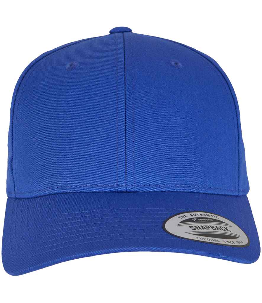 Flexfit Curved Classic Snapback Cap with Adjustable Fit and Timeless Design