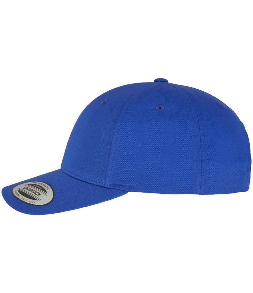 Flexfit Curved Classic Snapback Cap with Adjustable Fit and Timeless Design