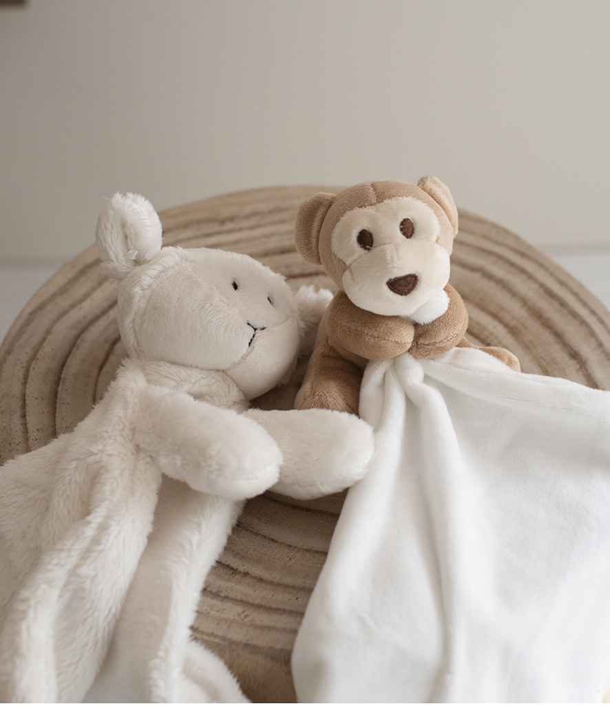 Mumbles Lamb Comforter | Cream