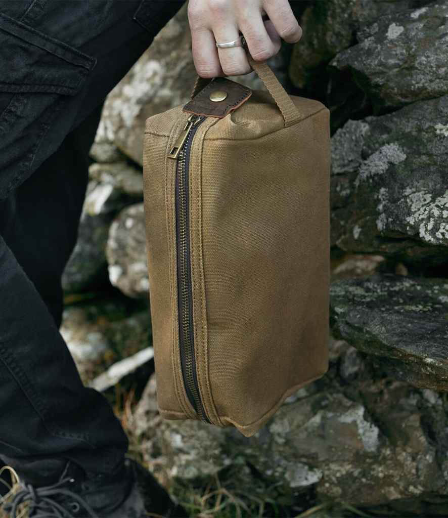 Quadra Heritage Waxed Canvas Wash Bag | Desert Sand
