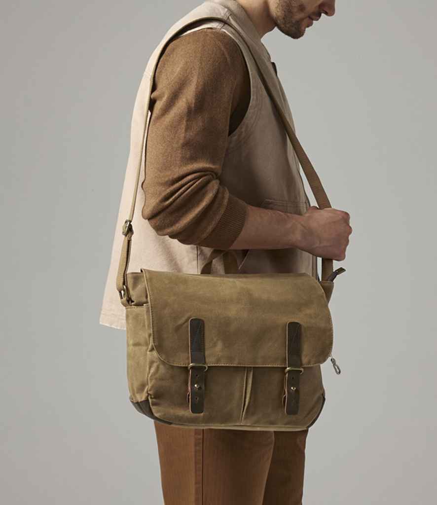 Quadra Heritage Waxed Canvas Messenger | Desert Sand