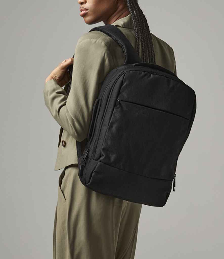 Quadra Q-Tech Charge Convertible Backpack | Black