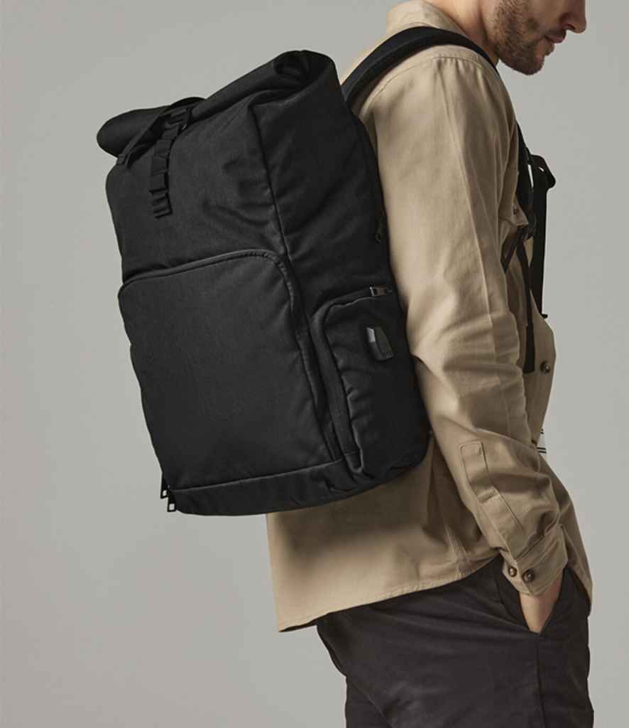 Quadra Q-Tech Charge Roll-Top Backpack | Black