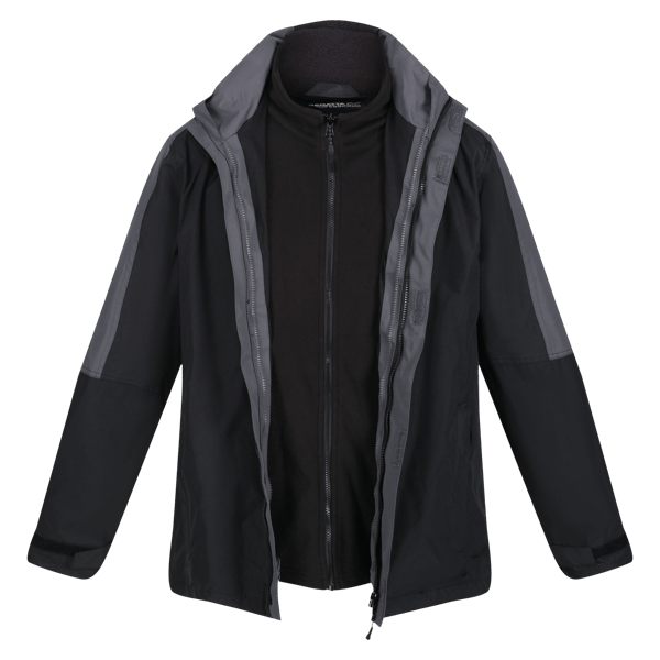 Regatta Defender III